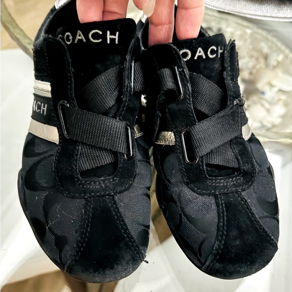 🖤 Coach Signature Sneakers - So Comfortable!